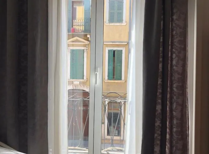 Pensjonat Ai Leoni 2*