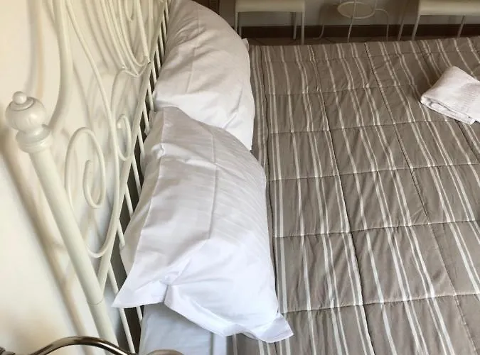 Pensjonat Ai Leoni 2*