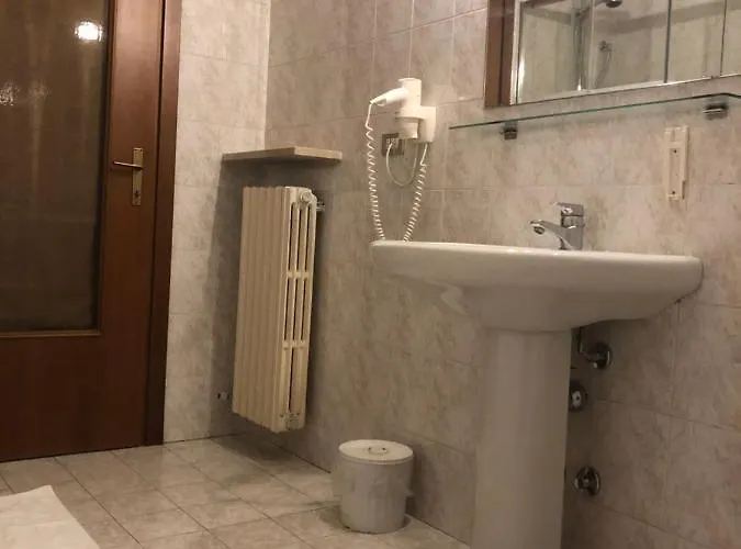 Ai Leoni Pensjonat 2*