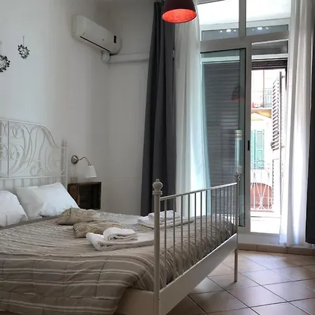 Ai Leoni Guest house