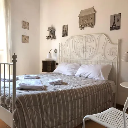 Vendégház Ai Leoni Verona