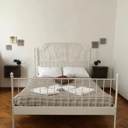 Ai Leoni Vendégház Verona