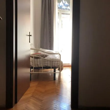 Ai Leoni Pensión Verona