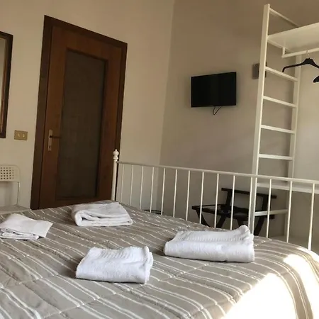 Vendégház Ai Leoni 2*