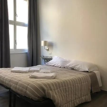 Pensión Ai Leoni Verona