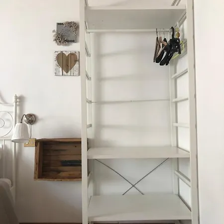 招待所 艾莱奥尼公寓