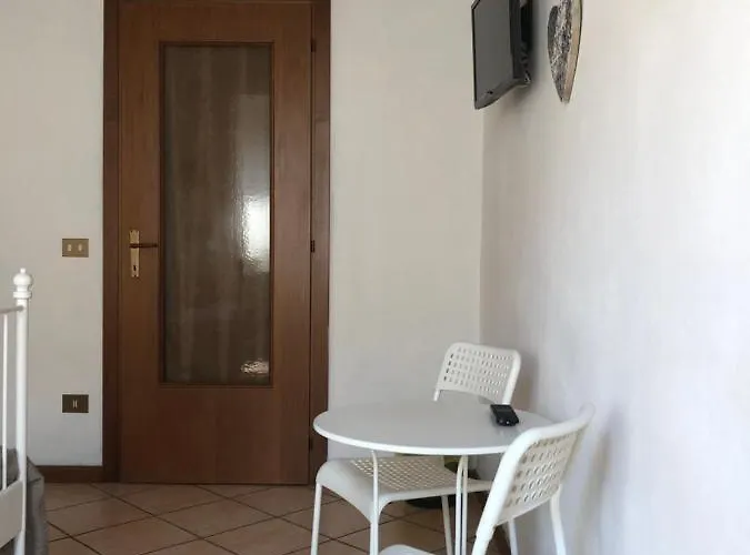 Ai Leoni بيت ضيافة